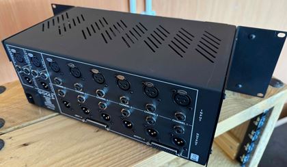 Neve-Rupert Neve Designs R6 500 chassis